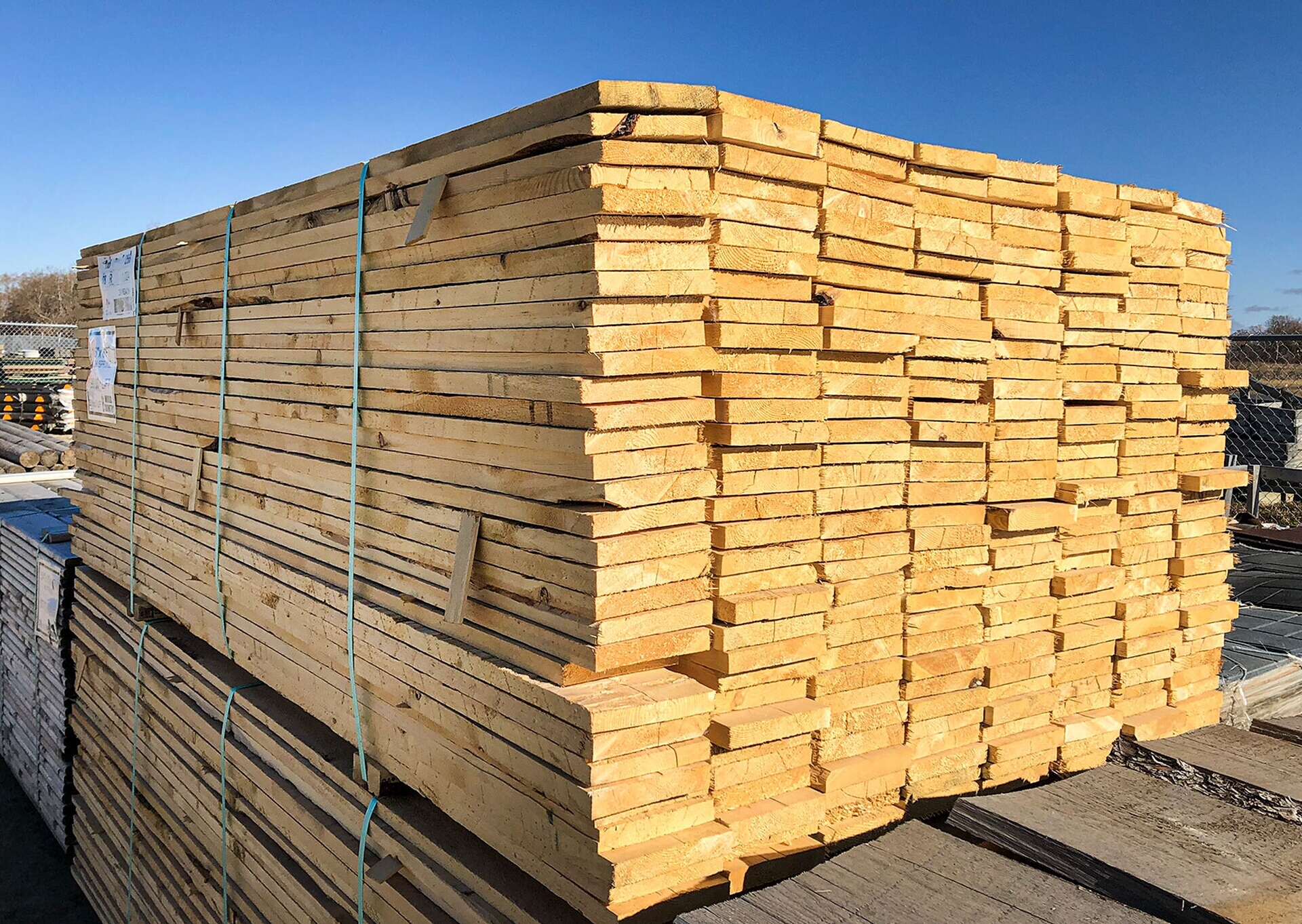 Ламинированная древесина - свойства и применение в пиломатериалах